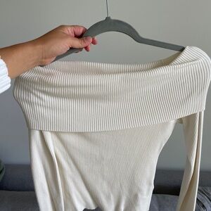 NA-KD Elegant Off-Shoulder Cream knit top